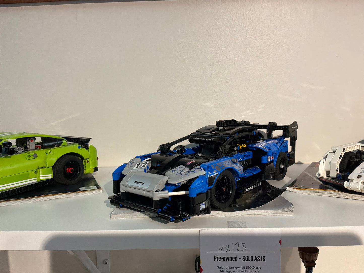 42123 Blue Car