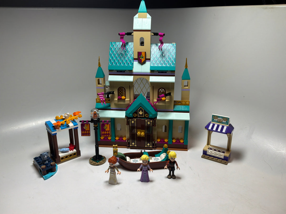 41167 | Disney | Arendelle Castle Village | As Is