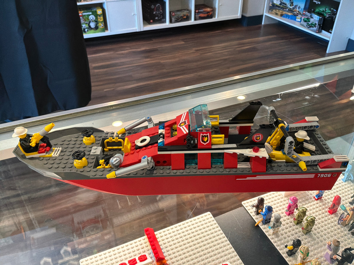 7906 | City | Fire Boat | As Is